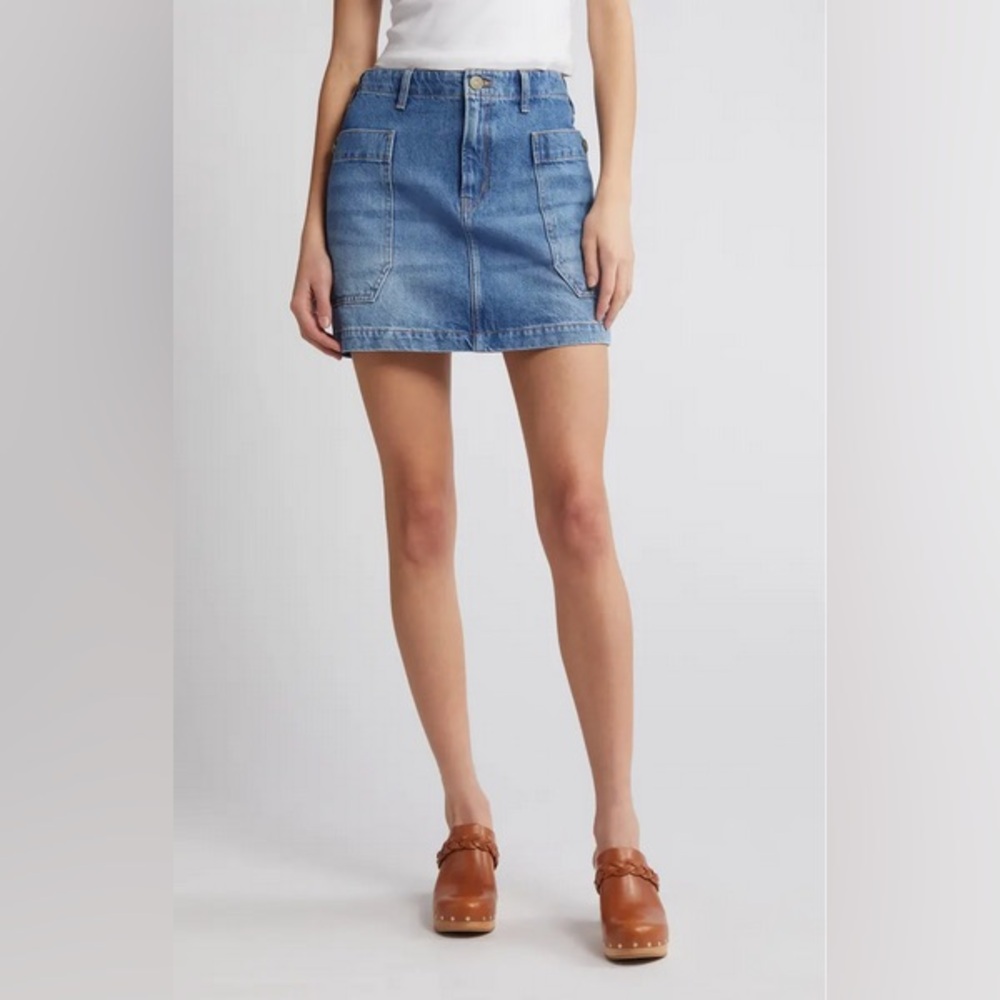 NWT FRAME Cargo Denim Miniskirt in Morey Size 27